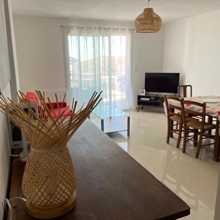 Superbe Appartement A Saint Pierre La Mer Exterior foto